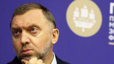Суд постановил удалить расследование Навального о Лаврове