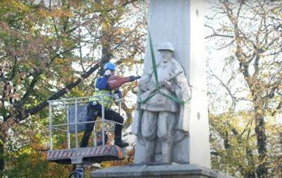 В Польше снесли четыре памятника красноармейцам