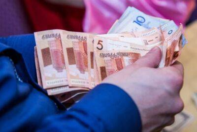 В Лиде продавец обсчитала пенсионерку на 270 рублей при обмене купюр