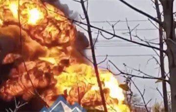 В Шахтерске второй раз сутки взорвали российские цистерны с топливом