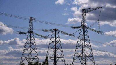 В Киеве и области вводят экстренные и более длительные отключения электроэнергии