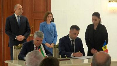Молдова підписала з Болгарією контракт на прокачування газу: зможе імпортувати LNG