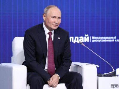 "Допустим, она ляпнула там". Путин назвал Трасс "девушкой немножко не в себе" из-за ее слов о "ядерной кнопке"