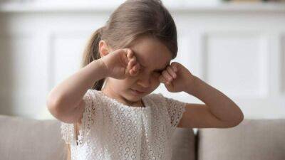 Усталость может свидетельствовать о серьезных болезнях у ребенка: как распознать и устранить причины