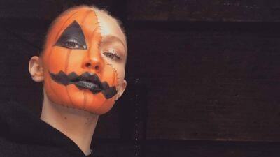 Белла Хадид - Софи Тернер - Джон Джонас - Хэллоуин 2022: идеи страшно красивых образов, которые вам понравятся - 24tv.ua