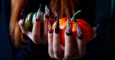 Жуткий маникюр на Хеллоуин: топ-3 варианта для эффектного образа