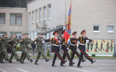 Ровный строй, отточенные движения: более 50 учащихся в Гродно дали клятву кадета
