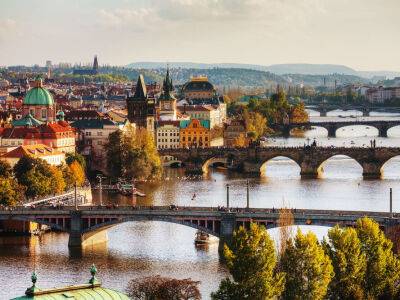 Зеленский присвоил Праге почетное звание "Город-спаситель"