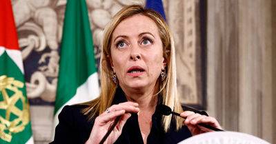 Перша жінка-прем&apos;єр Італії вимагає від органів влади називати її посаду в чоловічому роді