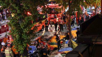 В Сеуле 120 человек погибли из-за давки во время празднования Хеллоуина