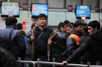 Узбекских мигрантов не будут депортировать из России за отказ от частичной мобилизации