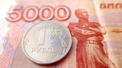 Эксперт допустил падение рубля к юаню и гонконгскому доллару в октябре