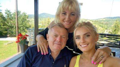 Ирина Федишин очаровала редким фото с родителями