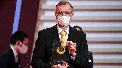 За секвенирование генома неандертальца: Шведский биолог получил Нобелевскую премию-2022