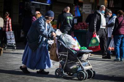 Высокие цены? До половины потребителей сократили закупки продуктов питания