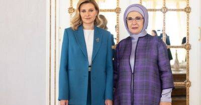 Стильно и патриотично. Каким нарядам отдала предпочтение первая леди Украины в ходе визита в Стамбул