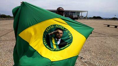 Выборы в Бразилии: "из политических соперников в политические враги"