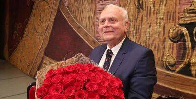 Александр Лукашенко поздравил Валентина Елизарьева с 75-летием: ваши спектакли - настоящая легенда сцены