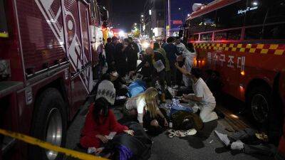 Более 150 человек погибли в давке на Хэллоуин в Сеуле