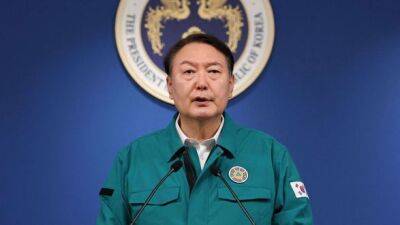 Президент Южной Кореи объявил национальный траур после давки в Сеуле