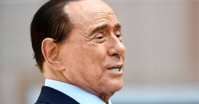 Берлускони уверен, что Зеленский согласится на переговоры с Путиным и назвал условие