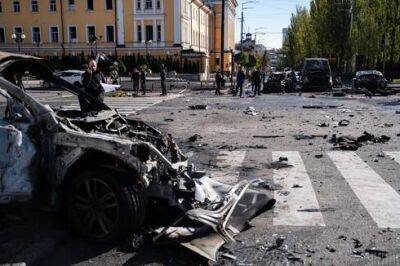 Массированный обстрел Украины: ракеты рвутся в Киеве, Харькове и других городах