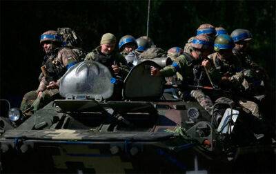 ЄС планує натренувати до 15 тисяч українських військових, - Spiegel