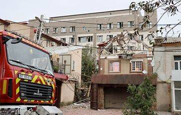 В Херсоне нанесли удар по отелю, где жили сотрудники ФСБ