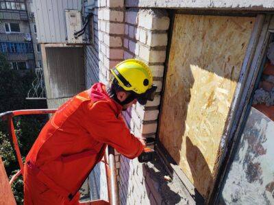 Одесситы помогают николаевцам консервировать поврежденные дома | Новости Одессы