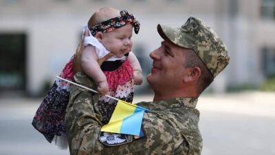 Мобилизация в Украине: как уволиться с военной службы многодетному отцу