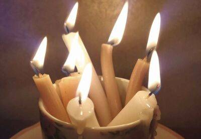 Запасайтесь свечами и фонариками: украинцев предупредили о "веерных отключениях" света