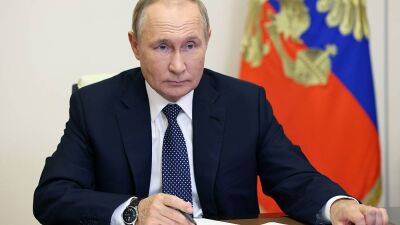 Владимир Путин подписал указы об аннексии украинских областей