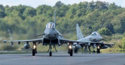Истребители армии РФ вторглись в пространство Польши и Швеции: НАТО подняло авиацию (фото)