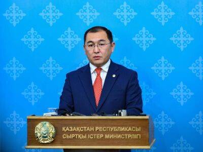 Казахстан ведет переговоры о смене украинского посла и вызвал посла РФ из-за слов Захаровой