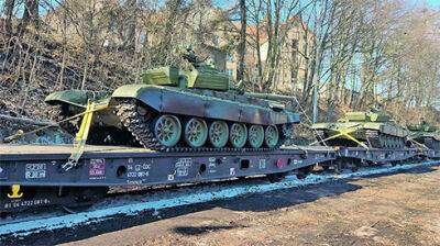 Чехія передасть Україні важку техніку – міністерка оборони