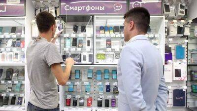 Приподнять трубку: продажи смартфонов в России выросли в 1,5 раза