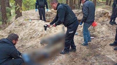 На Харьковщине нашли тела замученных россиянами мужчин