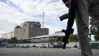 Россия присвоила Запорожскую АЭС. Украинским сотрудникам ЗАЭС угрожают отправкой на фронт за отказ переходить в «Росатом»