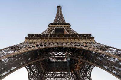 У Парижі відмовилися від планів будівництва біля Ейфелевої вежі