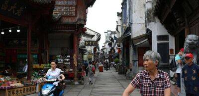 Китай поринає у демографічну кризу: що чекає на Сі Цзіньпіна під час третього терміну правління