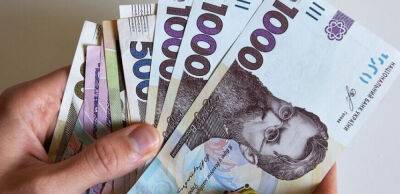 Більшість українців відчувають потребу у грошах. 77% населення заявили про зменшення доходу
