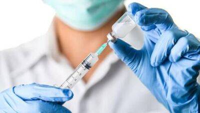 Новая вакцина против коронавируса: десятки тысяч израильтян уже привиты