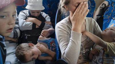 Украина пытается вернуть 32 депортированных в РФ детей, которых ждут родители – Верещук