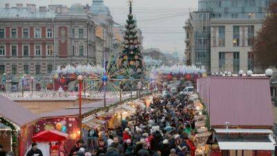 В Санкт-Петербурге отменили новогодние торжества