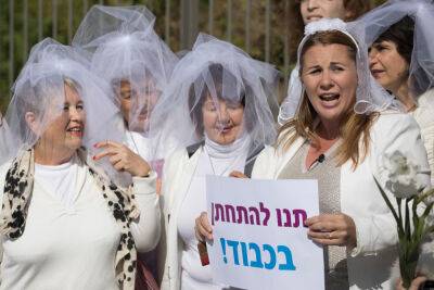 «Альтернативные» браки в Израиле станут дешевле?