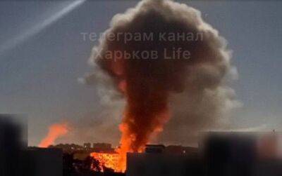 Ракетний удар по Харкову: після "прильотів" у місті почалися пожежі, є постраждалі