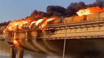 На Крымском мосту вспыхнул пожар – фото, видео