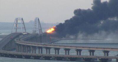 Взрыв на Крымском мосту: оккупанты готовятся запускать паромную переправу
