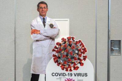 Главный медицинский советник Байдена: зимой нас может ожидать более опасный вариант COVID-19