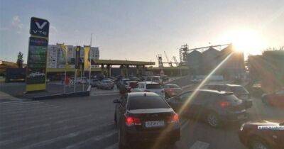 Паника в Крыму: "власти" ограничили продажу товаров, все поезда отменены, на АЗС очереди